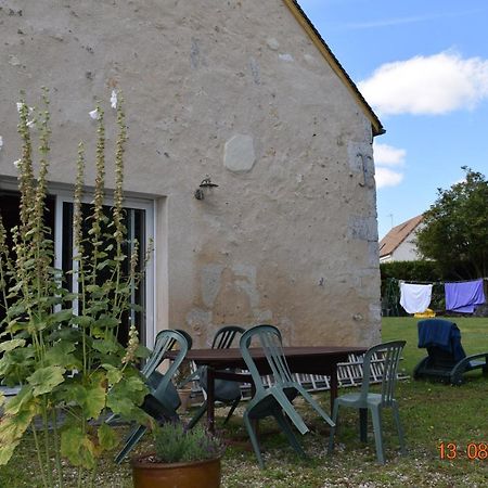 Bed and Breakfast Au Calme Houssay  Exteriér fotografie